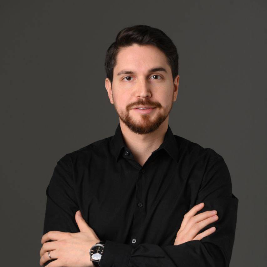 Kambis Kohansal - Serial Entrepreneur